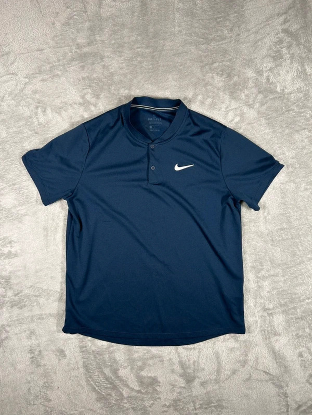 nike dri fit polo shirt size L